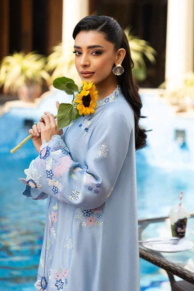 SANIA MANAHIL | Luxury Embroidered Silk 3 Piece Suit – alhassan