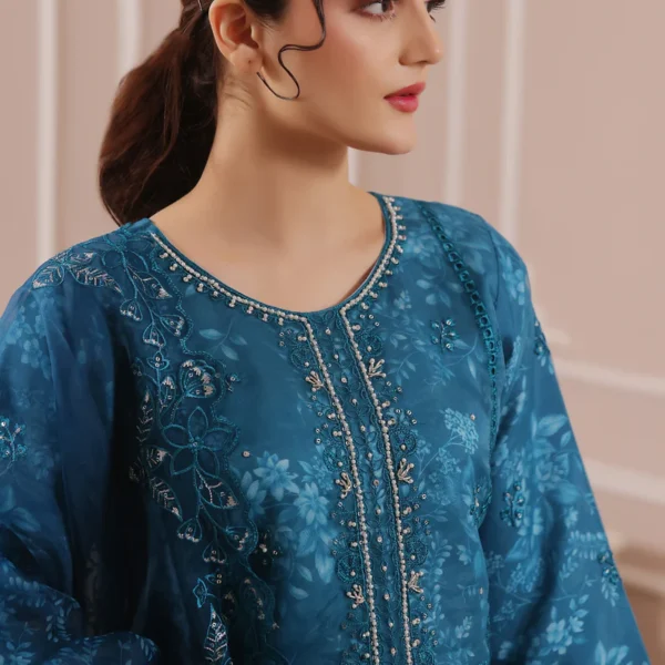 Sharjeena by Alhassan – 4 Piece Semi Stitched with Clutch | Luxury Weddings